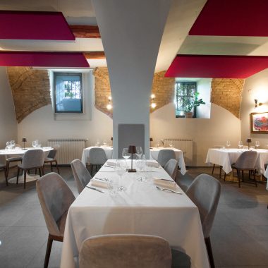 Pannelli fonoassorbenti soffitto ristorante Squid – Caruso Acoustic 4